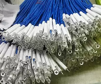 Ống bọc sợi thủy tinh phủ acrylic được sử dụng để khai th&aacute;c d&acirc;y của phương tiện năng lượng mới